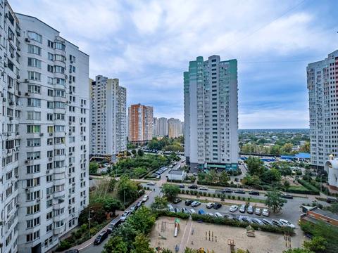 квартира за адресою Миколи Бажана просп., 10