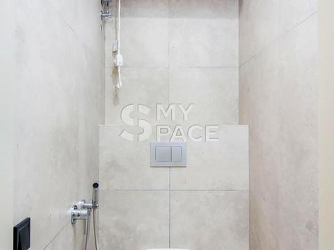 комерційна за адресою Джона Маккейна вул. (Івана Кудрі), 26