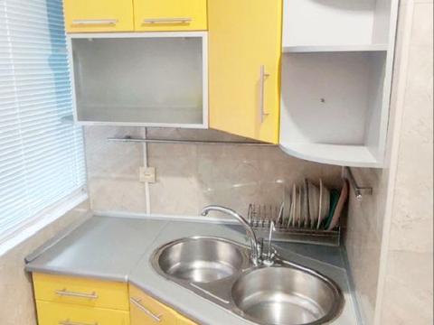 квартира за адресою Космонавтів вул., 66