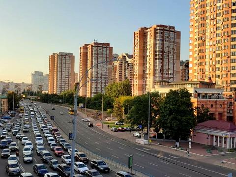 квартира по адресу Леси Украинки бульв., 30