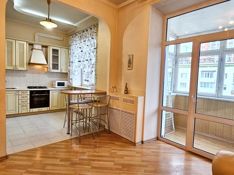 квартира за адресою Велика Васильківська вул. (Червоноармійська), 132
