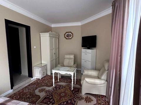 коммерческая по адресу с. Поляница, вишні, 2