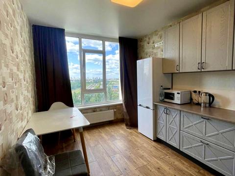 квартира по адресу Любомира Гузара просп. (Космонавта Комарова), 11