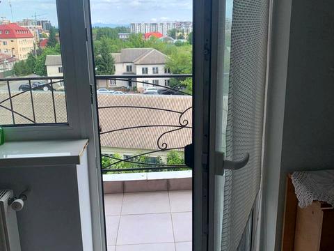 квартира за адресою Євгена Коновальця вул. (Володимира Погорєлова), 1