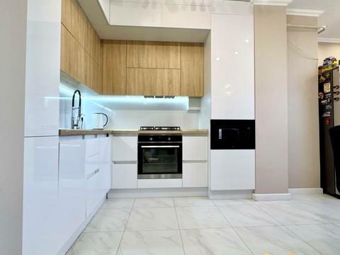 квартира за адресою Приозерний бульв., 3