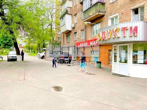 комерційна за адресою Голосіївський просп. (40-річчя Жовтня), 11