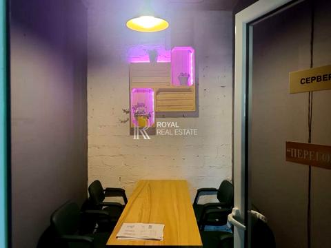 комерційна за адресою Кловський узвіз, 7a