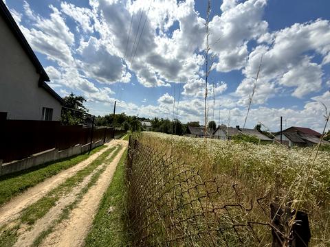участок по адресу Шкільна
