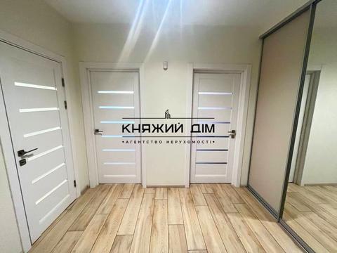квартира за адресою Деміївська пл. (Московська), 18