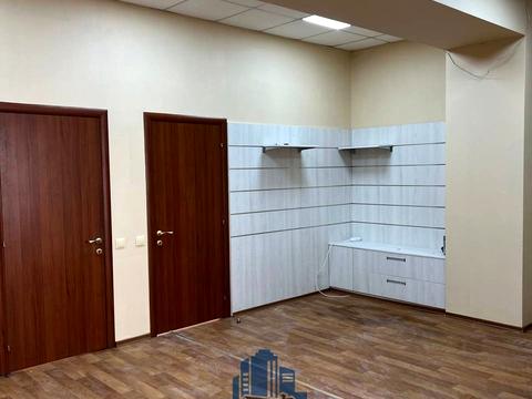 комерційна за адресою Батумська вул., 11
