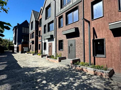 будинок за адресою Жиповисна 19-21