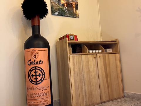 комерційна за адресою Щаслива вул., 55