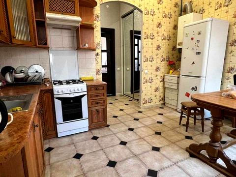 квартира за адресою Коротка вул., 2