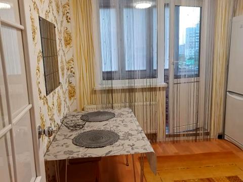 квартира по адресу Червоной Калины просп. (Владимира Маяковского), 68