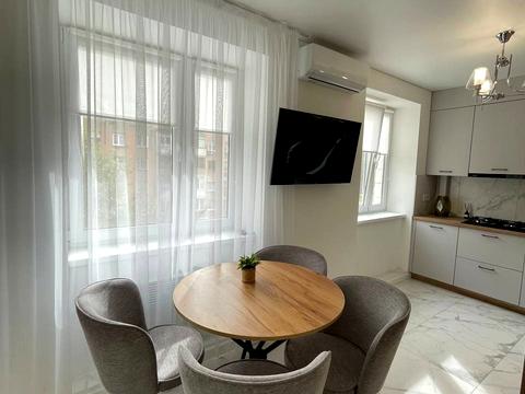 квартира за адресою Михайла Грушевського вул., 33