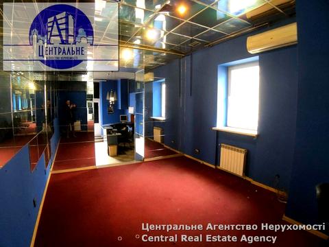 комерційна за адресою Сагайдачного, 25