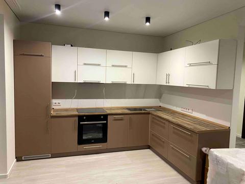 квартира по адресу Ревуцкого ул., 40-В