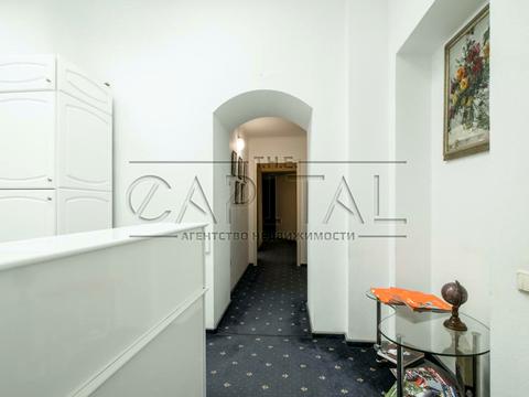 комерційна за адресою Ольгинська вул., 2/11