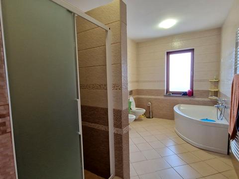будинок за адресою Нова, 111