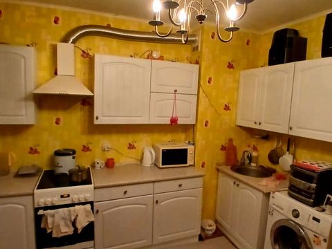 квартира за адресою Милославська вул., 16