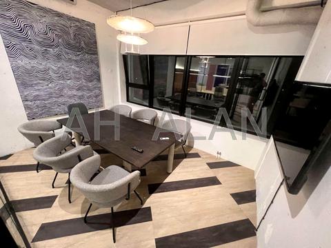 комерційна за адресою Кловський узвіз, 7