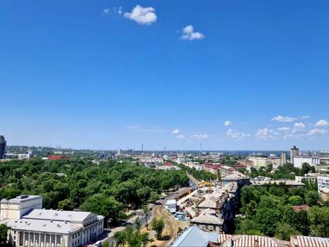 комерційна за адресою Дмитра Яворницького просп. (Карла Маркса), 72-Б