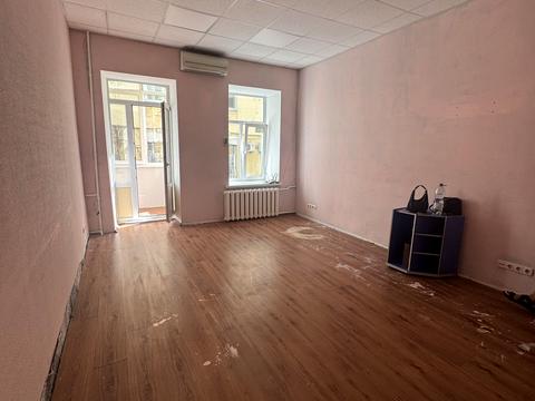коммерческая по адресу Малая Житомирская ул., 20-А