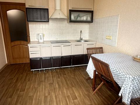 квартира за адресою Райдужний масив вул., 6