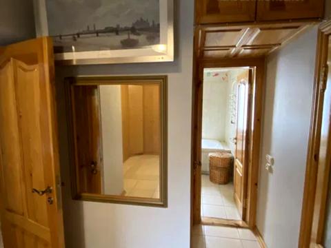 квартира за адресою Тарасівська вул., 20