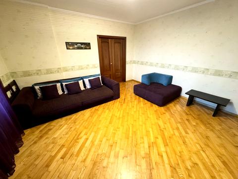 квартира за адресою Миколи Амосова вул., 4