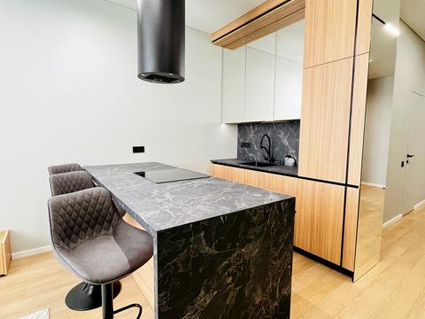 квартира за адресою Андрія Верхогляда вул. (Михайла Драгомирова), 14-А