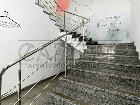 комерційна за адресою Антоновича вул. (Горького), 131