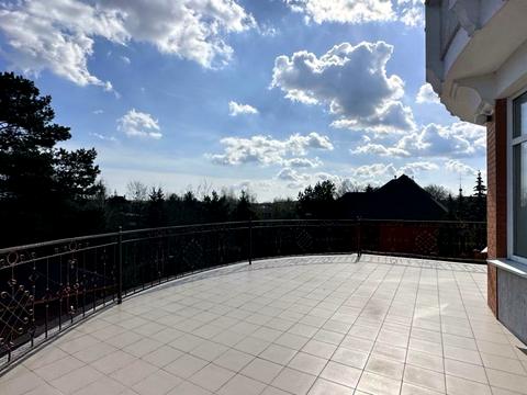 дом по адресу Анатолия Соловьяненко ул., 200
