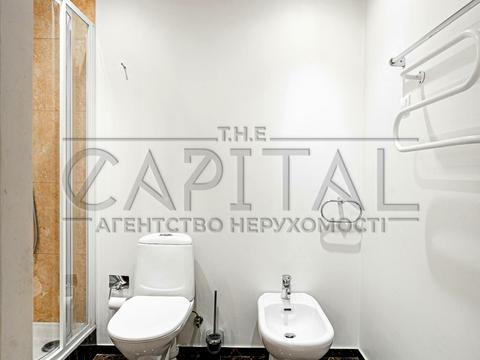 комерційна за адресою Жилянська вул., 5