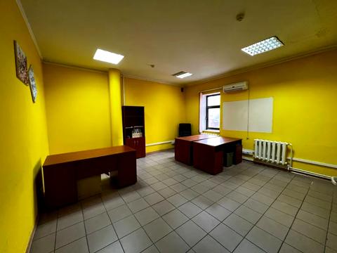 комерційна за адресою Січових Стрільців вул. (Артема), 4