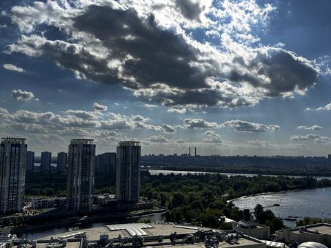 квартира за адресою Дніпровська набережна вул., 25
