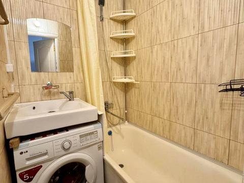 квартира по адресу Амосова ул. (Корчагінців), 48