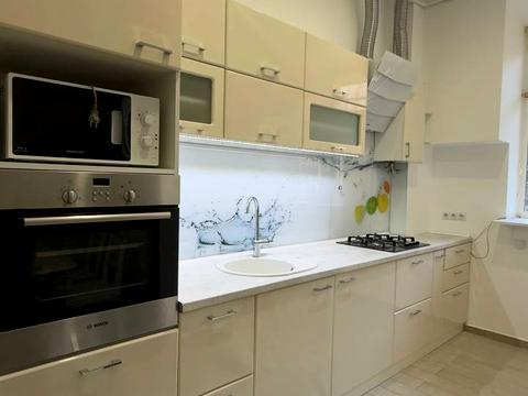 квартира за адресою Союзу Українок вул. (), 8б