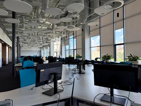 комерційна за адресою Сім'ї Прахових вул. (Гайдара), 50