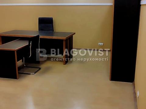 комерційна за адресою Золотоустівська вул., 10-12