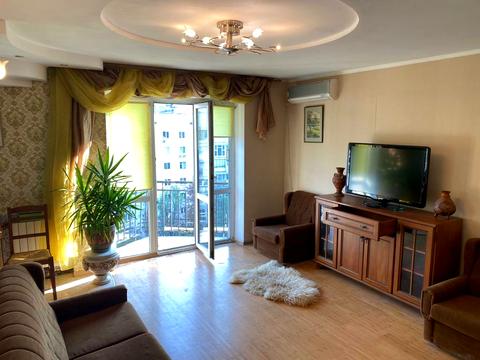 квартира по адресу Леси Украинки бульв., 12