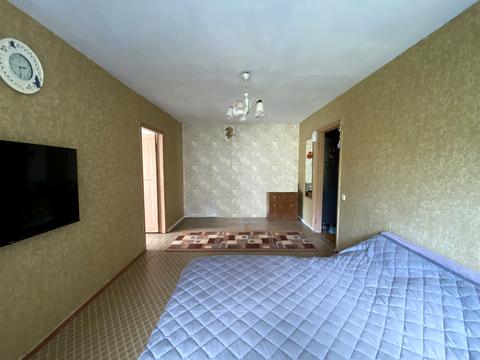 квартира за адресою Космонавтів вул., 21/2