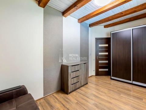 будинок за адресою 1-ша лінія вул.