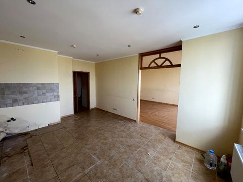 квартира за адресою Дніпровська набережна вул., 1