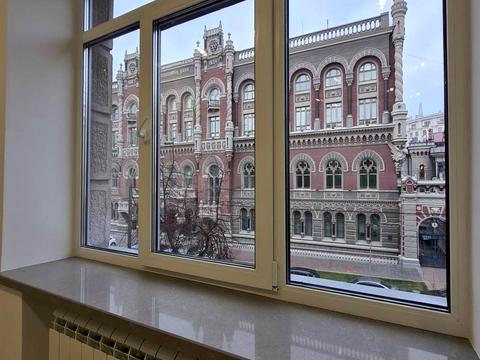 коммерческая по адресу Институтская ул., 16