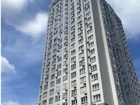 квартира за адресою Драгоманова вул., 10