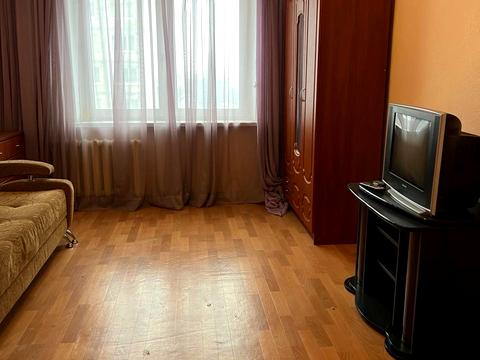 квартира за адресою Автозаводська вул., 15А