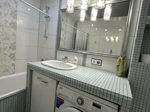 квартира за адресою Коллонтая вул., 2