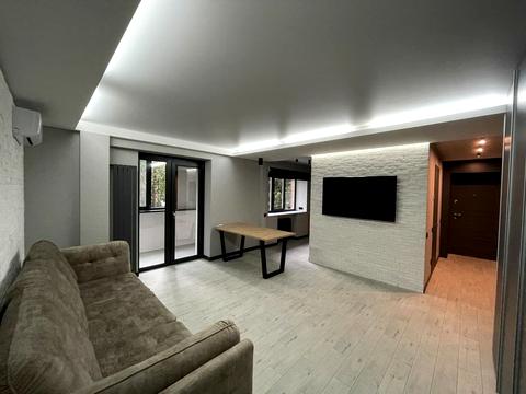 квартира за адресою Велика Васильківська вул. (Червоноармійська), 102