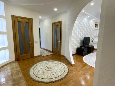 квартира за адресою Космічна вул., 3-А